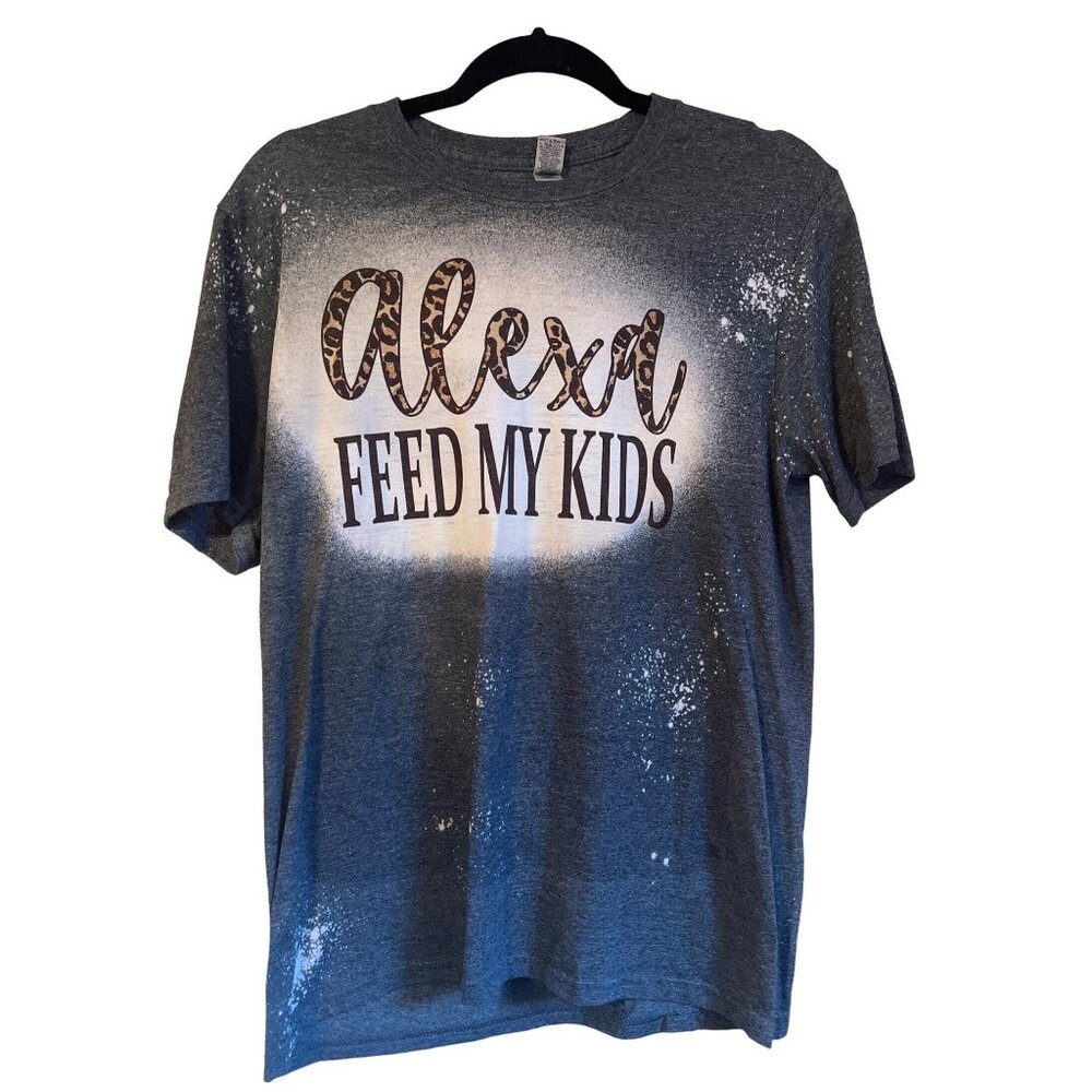 "Alexa Feed My Kids" Distressed Graphic T-Shirt Medium Gildan Softstyle Gray Cot